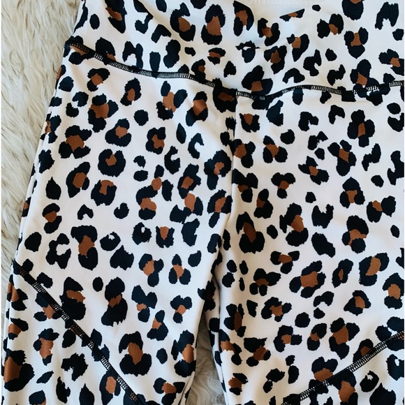 F21 Leopard Print Leggings - Picture 4 of 5
